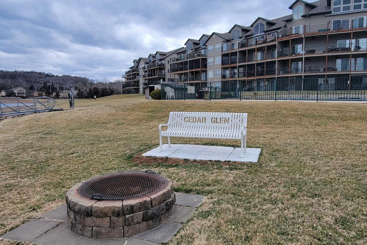 Step-Free Camdenton Condo With Boat Ramp, Dock, Slip מראה חיצוני תמונה