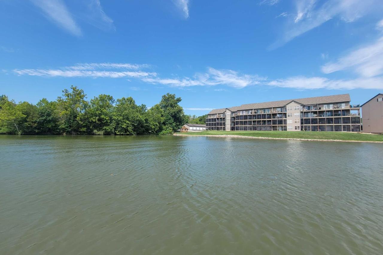 Step-Free Camdenton Condo With Boat Ramp, Dock, Slip מראה חיצוני תמונה